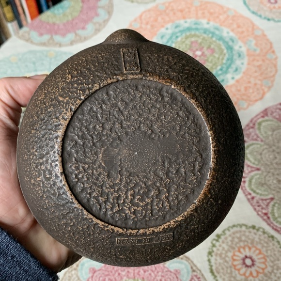 Japanese Tetsubin Cast Iron Teapot 20oz - Picture 7 of 12
